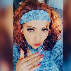 Meet your Posher, Angie